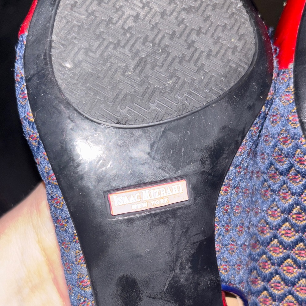 Isaac Mizrahi Vintage Red and Navy Pointed-Toe Slingback Pumps Sizs 9 - Picture 7 of 7